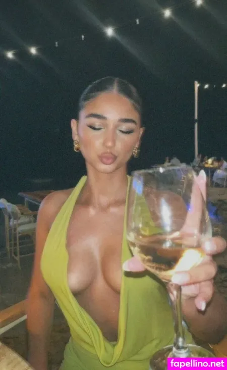 Alina Maze OnlyFans Thumbnail #qLLTg4silN