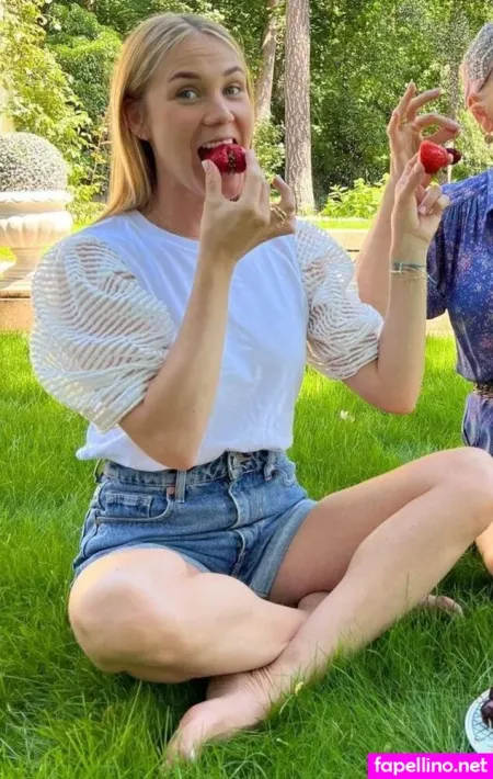 Alina Merkau OnlyFans Thumbnail #lQC1BcdTo6