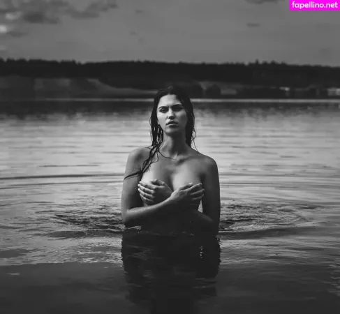 Alina Peter OnlyFans Thumbnail #A0OOyaoXAw