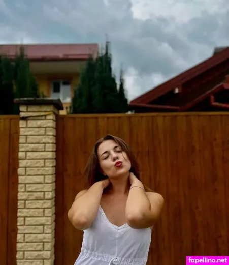 Alina Schmidt OnlyFans Thumbnail #9KwpoIxxjY