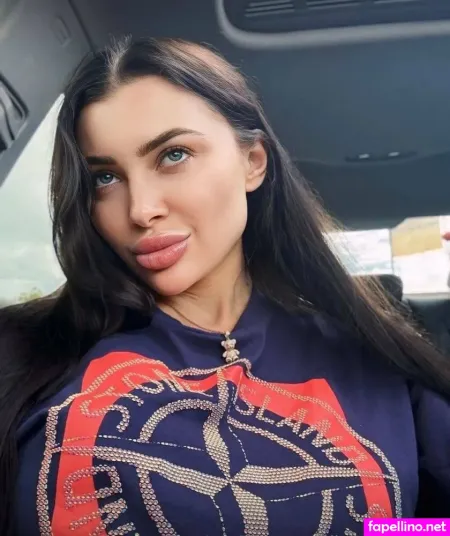 Alina Wanderer OnlyFans Thumbnail #3u2V0V1XEM