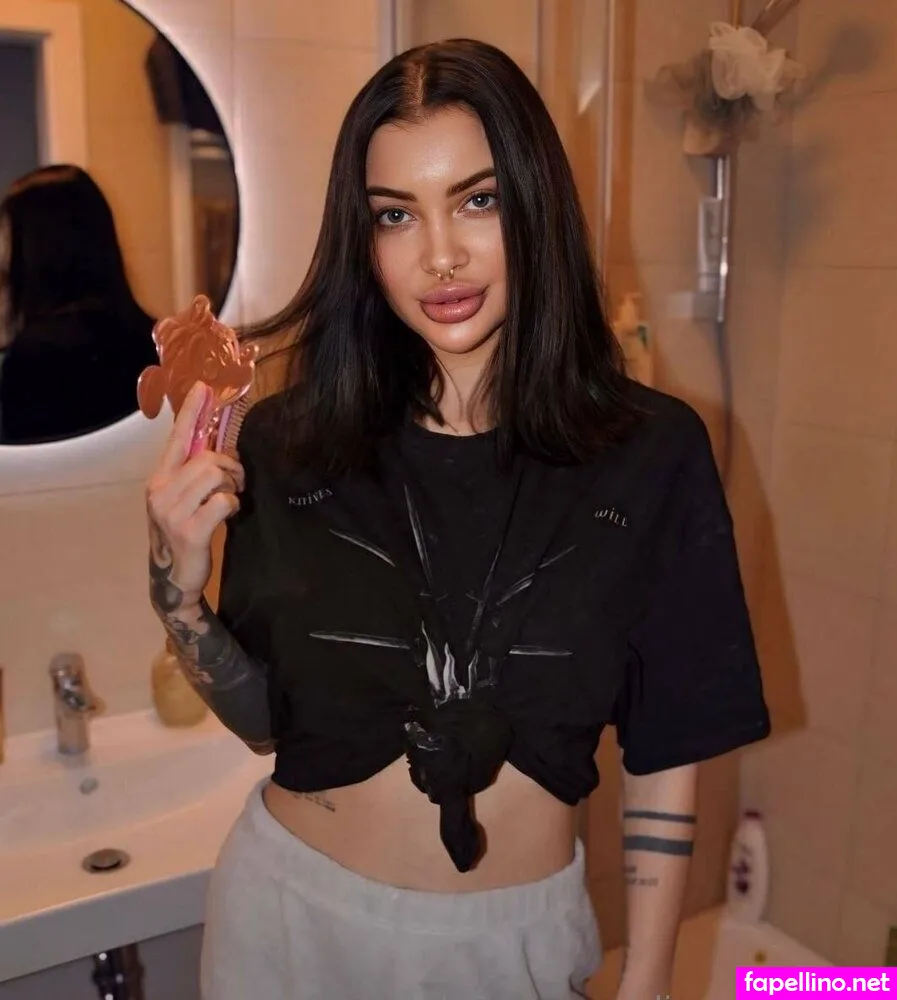 alina_wand, alina_wanderer Nude Leaked OnlyFans Photo #4CzKRKhH5D