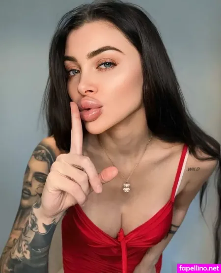 Alina Wanderer OnlyFans Thumbnail #4bb3glouGA