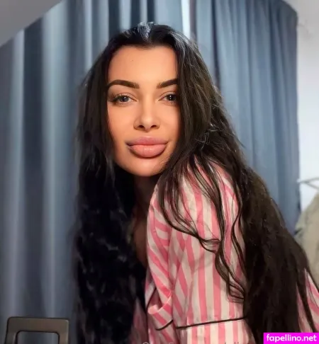 Alina Wanderer OnlyFans Thumbnail #uaqXChWzaH