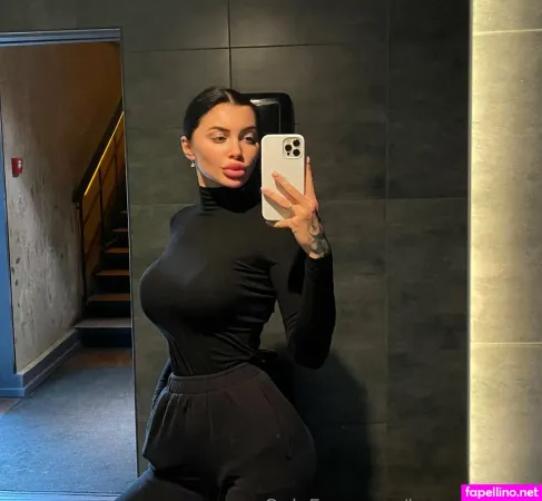 Alina Wanderer OnlyFans Thumbnail #y1H8IeM451