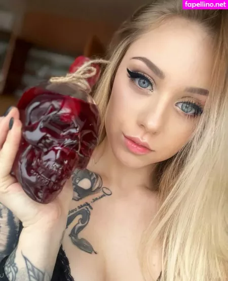 Alinaaboom OnlyFans Thumbnail #VKIuCAEaUt