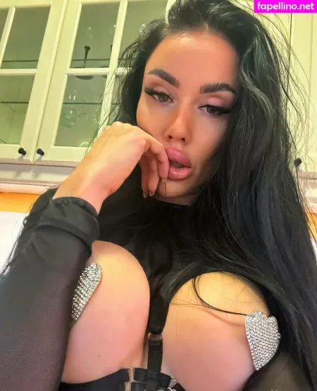 Alinaboobs OnlyFans Thumbnail #RYVzFAHfMn