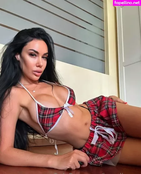 Alinaboobs OnlyFans Thumbnail #e2xOKOblsK