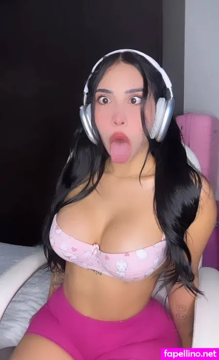 Alinacollins OnlyFans Thumbnail #WBy6y7n80d