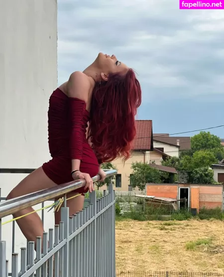 Alinaelenafree OnlyFans Thumbnail #MTlxTbNnOn