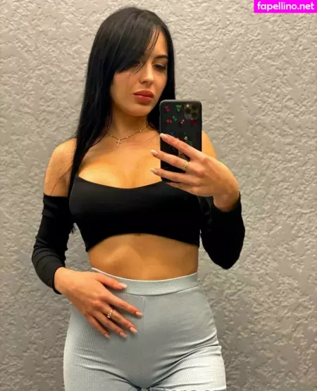 Alinagrey OnlyFans Thumbnail #i5alFyZl6e