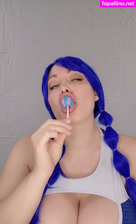 Alinamasquerade OnlyFans Thumbnail #FUafGG0yCC