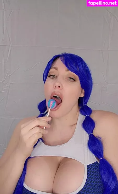 Alinamasquerade OnlyFans Thumbnail #OMwOfvL5lY