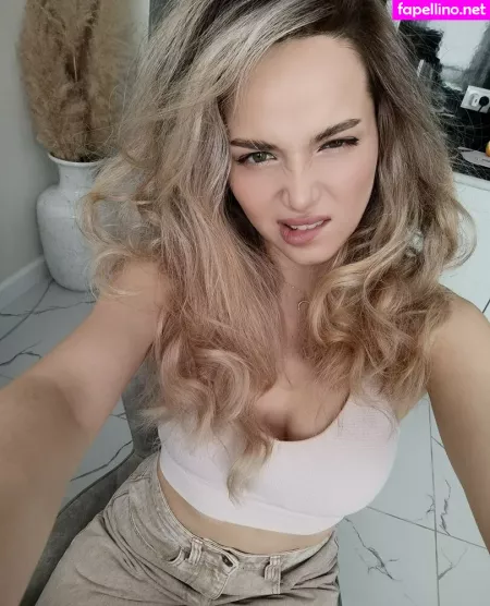 Alinanameli OnlyFans Thumbnail #cQnPgs4TwB