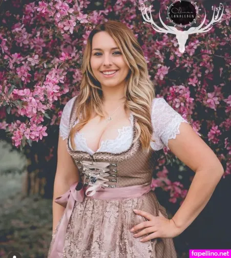 Alinas Landleben OnlyFans Thumbnail #vtetAF0zJY