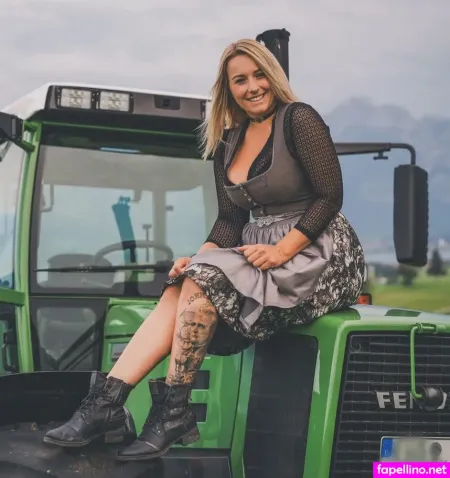 Alinas Landleben OnlyFans Thumbnail #wp3ZoQHQ0S