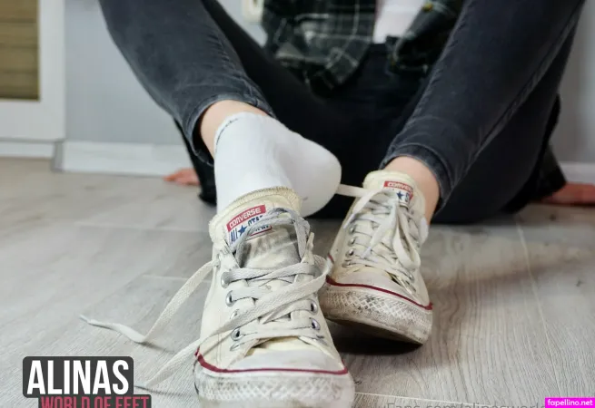 Alinasworldoffeet OnlyFans Thumbnail #TErS55zL5p