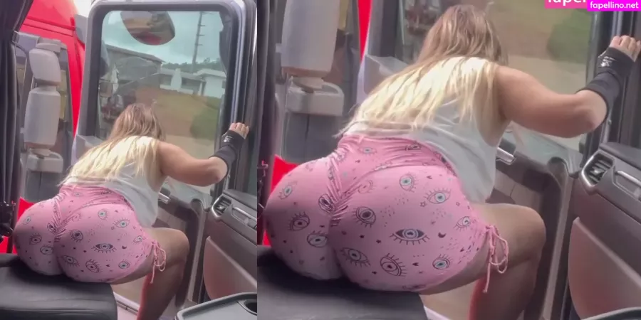 Aline Fuchter Ouriques OnlyFans Thumbnail #Hbi6LSwSPR