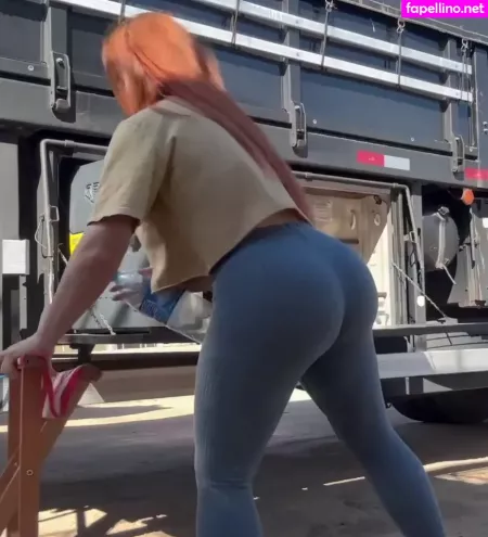 Aline Fuchter Ouriques OnlyFans Thumbnail #KEt4Hzz4HV