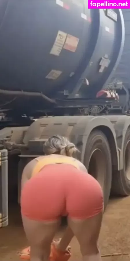 Aline Fuchter Ouriques OnlyFans Thumbnail #TD6EQGVDFy