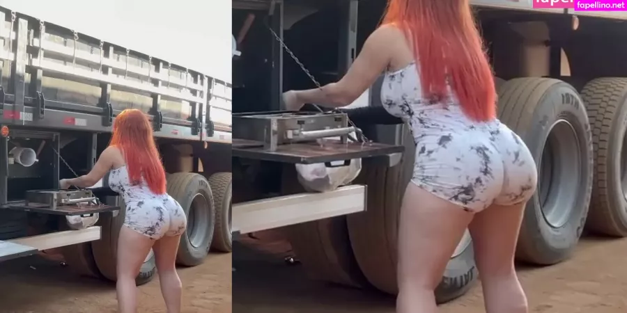 Aline Fuchter Ouriques OnlyFans Thumbnail #Yf9309wdJB