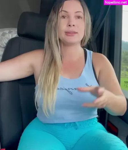 Aline Fuchter Ouriques OnlyFans Thumbnail #itTIhk78CD