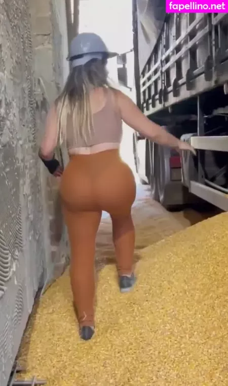 Aline Fuchter Ouriques OnlyFans Thumbnail #jHADkF2htg