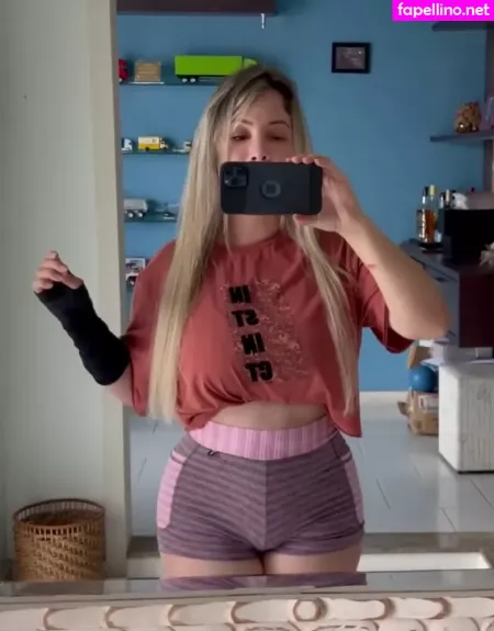 Aline Fuchter Ouriques OnlyFans Thumbnail #o8Ibv9JFRA