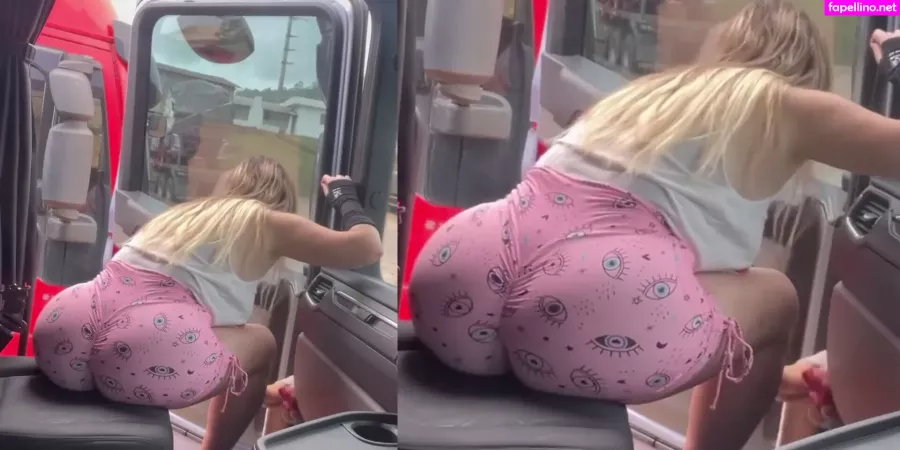 Aline Fuchter Ouriques OnlyFans Thumbnail #sy8GYH9CYi