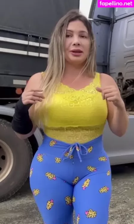 Aline Fuchter Ouriques OnlyFans Thumbnail #zWQJP9w524
