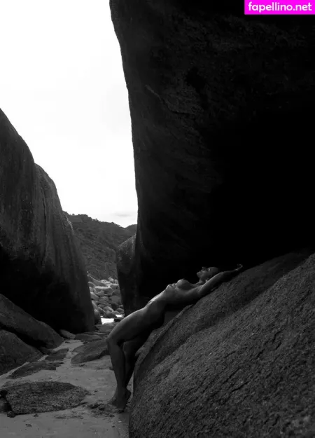 Aline Hirth OnlyFans Thumbnail #MjAEZIf2BZ