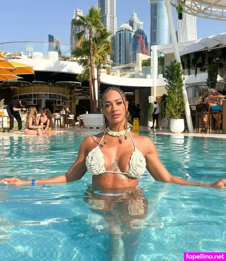 Aline Patriarca OnlyFans Thumbnail #yntMg6Tn4c