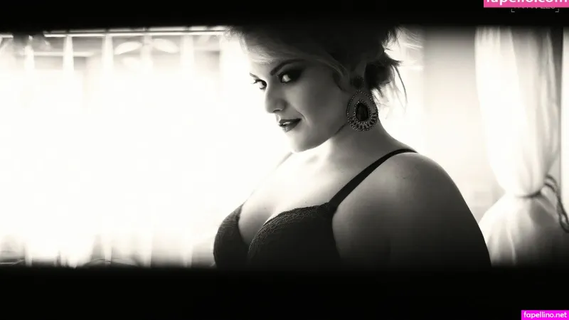 Aline Zattar OnlyFans Thumbnail #FTl5odxRY1