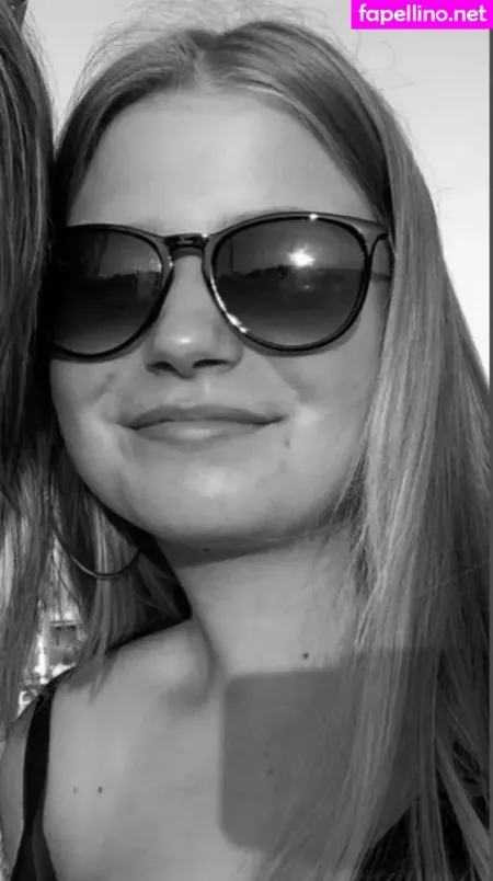 Aline Zwahlen OnlyFans Thumbnail #8n7uiU8KGs