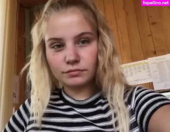 Aline Zwahlen OnlyFans Thumbnail #9Udus0q9z2