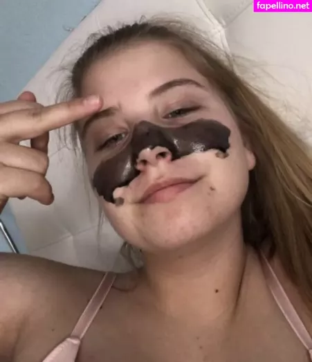 Aline Zwahlen OnlyFans Thumbnail #KhRZO7Sr8Z
