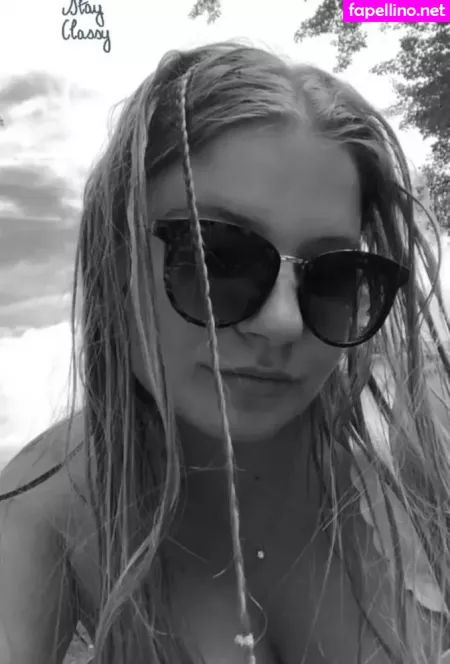 Aline Zwahlen OnlyFans Thumbnail #SNlcVLPYn1