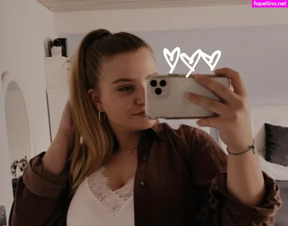 Aline Zwahlen OnlyFans Thumbnail #gJRoOFX0Ga