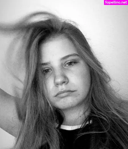 Aline Zwahlen OnlyFans Thumbnail #knI2lwGjq5