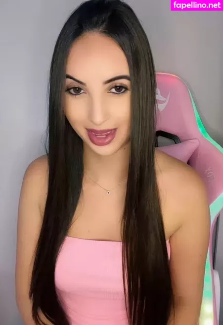 Alinedls Aline Oliveira OnlyFans Thumbnail #Ui4FZshuaA