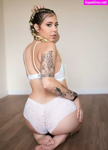 Alinekimfree OnlyFans Thumbnail #p1jtVvFB2S