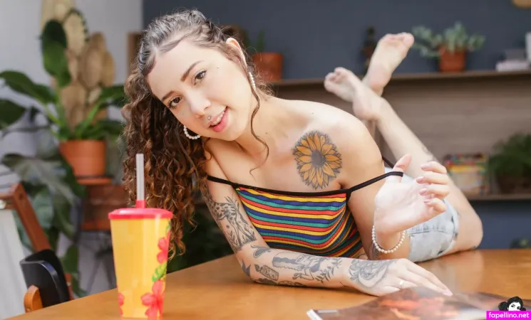 Alinekimm 1 OnlyFans Thumbnail #7jVKVYcM9o