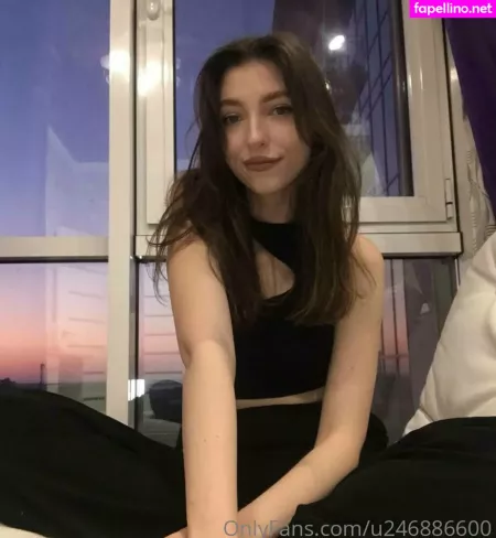 Alisa Blanche OnlyFans Thumbnail #Ff8TVkhuYm