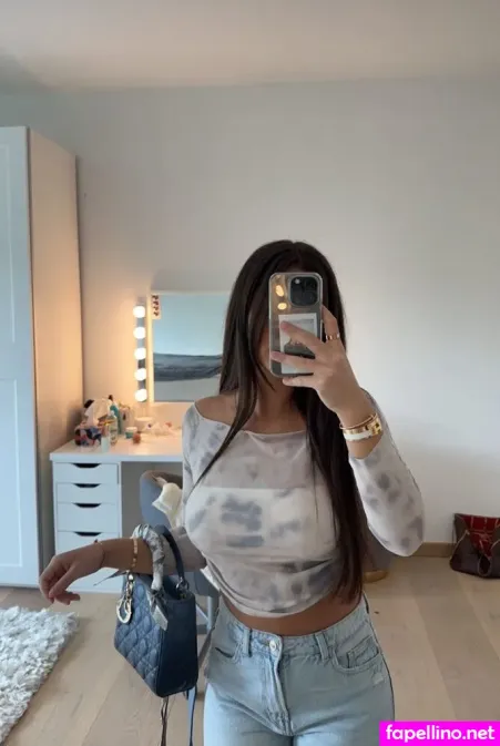 Alisa Cayenne OnlyFans Thumbnail #5q3vw4QPBu