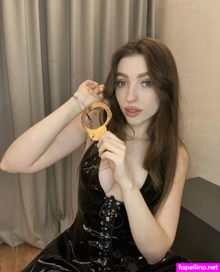 Alisa Chardane OnlyFans Thumbnail #x4zQThHEOj