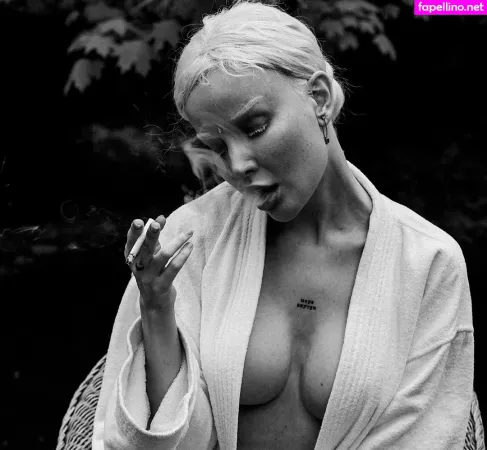 Alisa Liss OnlyFans Thumbnail #lmMblJNxfL