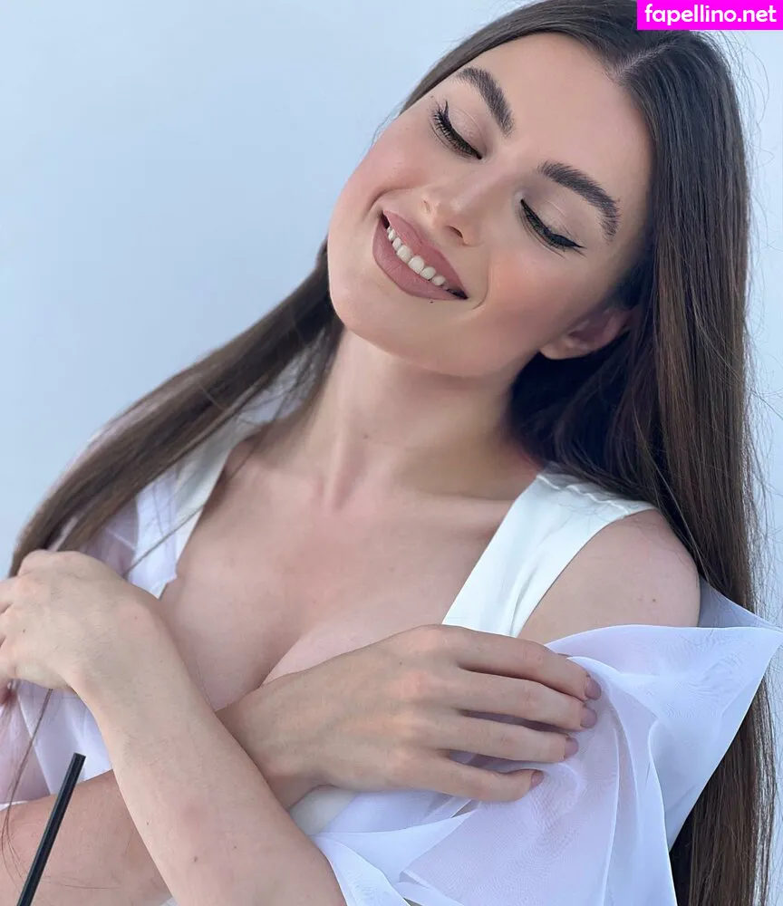 alisa_rojas, alisharojass Nude Leaked OnlyFans Photo #2gEVqmHvdA