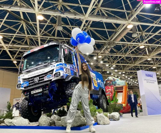 Alisa Rojas OnlyFans Thumbnail #4EWHhmrmdo