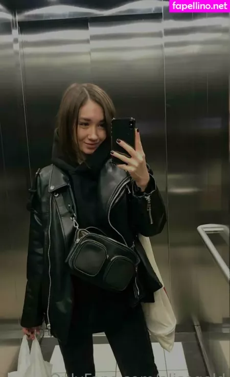 Alisegold OnlyFans Thumbnail #5r8VZvl5KI