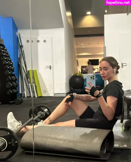 Alisegold OnlyFans Thumbnail #hSg3BiLwRy